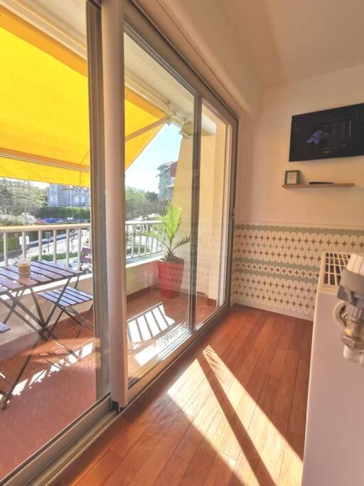 Studio Cosy Biarritz - Classe 2 Etoiles エクステリア 写真